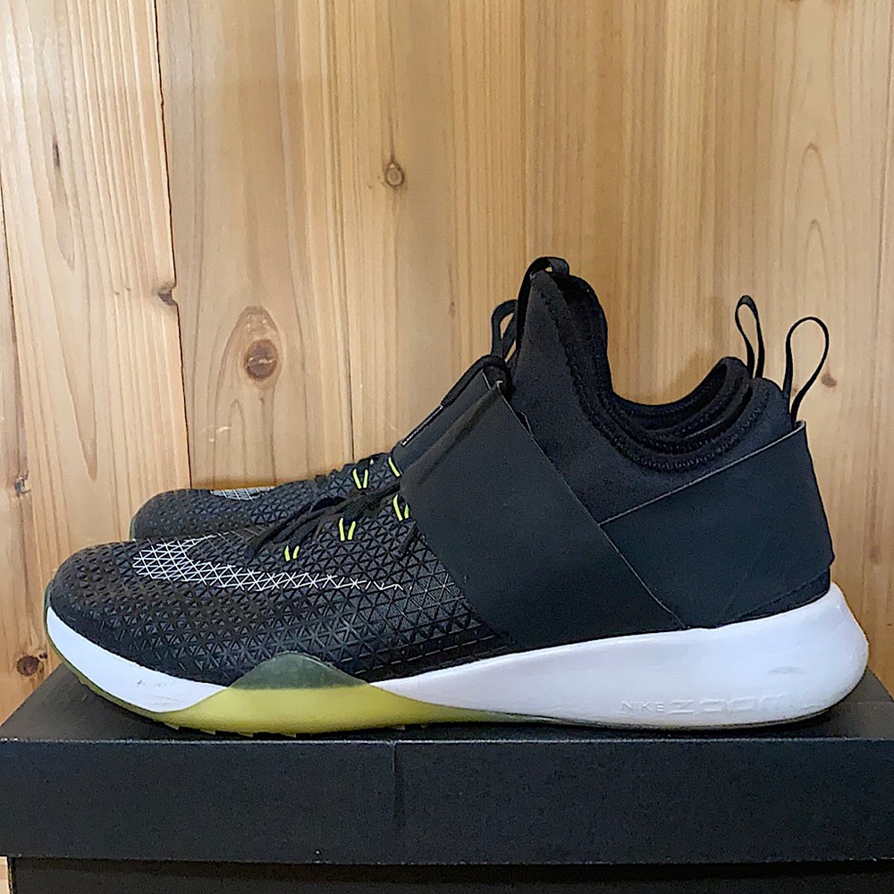 Nike air zoom strong